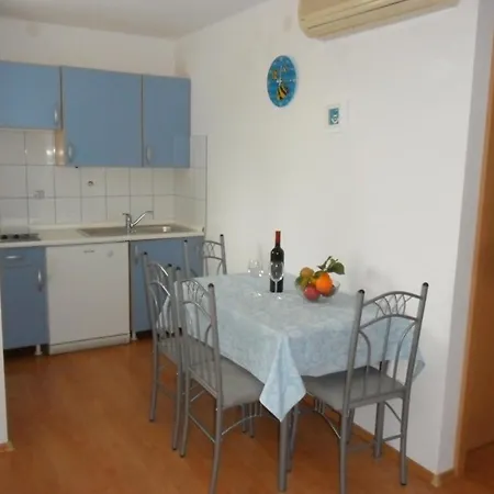 Apartman With Parking Space Korcula - 12423 *