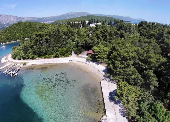 Appartement With Parking Space Korcula - 12423 *